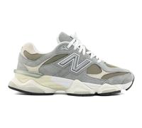 New Balance - 9060 Sneakers - Shoes - Hombre - Gris - 43 EU -