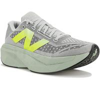 New Balance FuelCell SuperComp Trainer V3 42.5 Verde