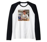 New Funny Distressed Trader Doll Male Meme Camiseta Manga Raglan