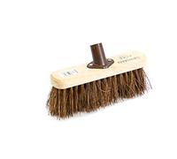 Newman and Cole Cabezal de escoba de madera de 10 pulgadas con cerdas duras naturales rígidas - Cabezal de escoba de repuesto para jardín al aire libre con conector de soporte de fijación ajustable