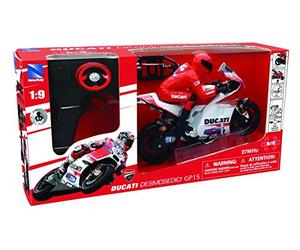 NewRay 88815 "Ducati Desmosedici - C. Stoner No. 4" Modelo de Motocicleta con Control Remoto