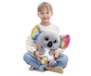 NICI Peluche GLUBSCHIS Koala Miss Crayon, 35 cm - 63138 | Suave y adorable, con detalles cuidados, ideal para abrazar, coleccionar y regalar a niños y adultos