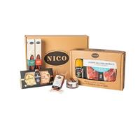 Nico Jamones Selección exclusiva de productos ibéricos y gourmet en una elegante caja regalo: jamón, lomo, embutidos, quesos, caldo ibérico y trufas artesanas. Detalle ideal para disfrutar o regalar