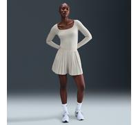 Nike 24.7 PerfectStretch Pantalón corto plisado y holgado de talle alto Dri-FIT - Mujer - Marrón M (EU 40-42)