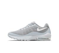 Nike Air Max Invigor, Zapatillas Hombre, Gris (Wolf Grey/White 005), 45 EU