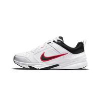 Nike Defy All Day, Zapatillas de Deporte Hombre, Blanco (White/University Red/Black), 42.5 EU