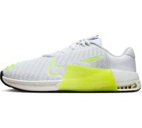 Nike DZ2537-105 W Metcon 9 Mujer White/Cyber/Summit White/Volt EU 37.5