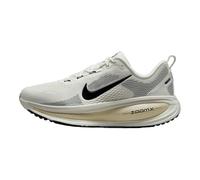 NIKE HM6804-101 Vomero 18 Hombre White/Obsidian-MTLC Cool Grey EU 39