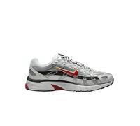NIKE P-6000, Sneaker Mujer, Blanco Varsity Red Mtlc Platinum, 36 EU