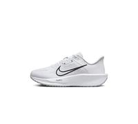 NIKE Quest 6, Zapatillas para Correr Hombre, Color Blanco Y Negro, 45 EU