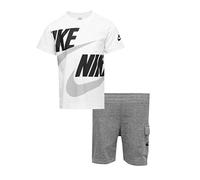 Nike -SET COMPUESTO DE DOS PIEZAS: CAMISETA Y PANTALÓN -CAMISETA CON LOGO CORTO CON LOGO CORTO CON BOLSILLOS CARGO -REGULAR FIT BLANCO/GRIS/NEGRO 6-7 años
