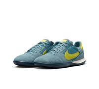 Nike Soccer Shoe Nike Streetgato Zapatillas De Fútbol Sala De Perfil Bajo, Smokey Blue/Lightening, DC8466-004, 42 EU (8.5 US)