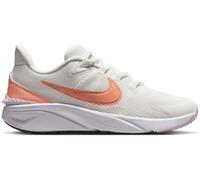 NIKE Star Runner 4 Nn (GS), Zapatillas Unisex niños, Summit White Apricot Agate Whi, 4.5 UK Child