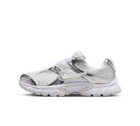 NIKE Calzado deportivo 'V5' crema / negro 40 crema / negro
