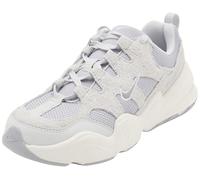 Nike W Tech Hera, Sneaker Mujer, Photon Dust Wolf Grey Sail White, 39 EU