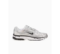 Nike Women's P-6000 "Metallic Silver" Gris 39
