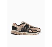 Zapatillas Nike Women's Zoom Vomero 5 Marrón claro