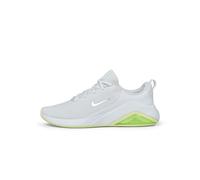 NIKE Zapatillas de Entrenamiento Bella 7 para Mujer, Blanco/Plateado metálico/Barely Volt, 37.5 EU