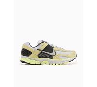 Nike Zoom Vomero 5 "Barely Volt" Amarillo 38.5