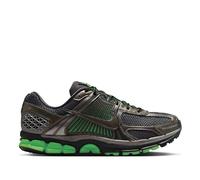 Nike Zoom Vomero 5 SE "Green Strike" - Talla: 42.5 Metallic Pewter / Metallic Pewter - Flat Pewter - Black - Green Strike