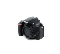 Nikon D5600 - Cámara réflex de 24.2 MP sin objectivo (pantalla táctil de 3", Full HD) negro, versión europea