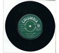 Nina & Frederik - NINA & FREDERIK Listen to the Ocean/I Would Amor Her 7"