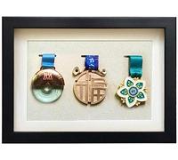 NIUSABOU Caja expositora para medallas y fotos, Marco de exhibición medallas for fotos y certificados en varios tamaños multicolores(Wood Color,3 holes 24 * 33)