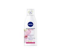 NIVEA Leche desmaquillante Suavidad facial y ojos (1 x 200 ml), leche limpiadora facial y ojos enriquecida con aceite de almendra natural e hidramina, cuidado hidratante para pieles secas y sensibles