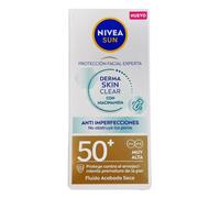 NIVEA SUN - Derma Skin Clear - Fluido Acabado Seco SPF 50+ - Crema solar facial 50 - Licocalcón A y Niacinamida - Protección Solar Anti Imperfecciones y Anti Brillos - Piel Normal y Grasa - 40 ml
