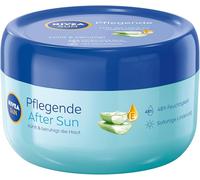 NIVEA SUN Bálsamo nutritivo After Sun, loción refrescante después de tomar el sol, bálsamo calmante con aloe vera orgánico y ácido hialurónico para 48 horas de hidratación (300 ml)
