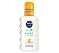 NIVEA Sun - Crema solar en spray para niños Sensitive Protect & Play FP 50+, 200 ml, crema solar para niños y bebés a partir de 6 meses, crema solar 50+ en práctico bote en spray