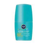 NIVEA SUN Protege & Juega Roll-on Solar Verde FP50+ (1 x 50 ml), crema solar para niños extrarresistente al agua, protector infantil con color y protección solar 50+