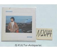 Noakes, Rab - Noakes, Rab Restless LP Ring O'Records Deluxe 2339201 EX/VG 1978 with inner sleeve, recorded at Startling Studios, Sunninghill. One of only a handful of LPs released on Ringo Starr's Ring O'Records label. The vinyl is only very slightly played and is in EXCELLENT condition. The sleeve is VG because it has a small stain at the top right corner.