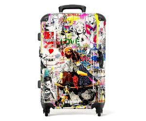 NoBoringSuitcases.com Maleta Mediana, Maleta Mediana 4 Ruedas, Maletas de Viaje Grandes 23 Kilos, Cerradura TSA, Maleta Grande, Maleta de Viaje (67 cm - 72 L), (Collage de Arte - Multicolor)