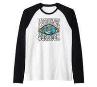 Nocturnal Survivor Night Shift Nurse Medical Coffee Camiseta Manga Raglan
