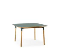 Normann Copenhagen Mesa Form 120x120 cm Green. patas de roble