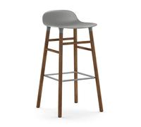 Normann Copenhagen Taburete de bar con patas de nogal Form Gris
