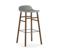 Normann Copenhagen Taburete de bar Form Chair con patas de nogal Gris