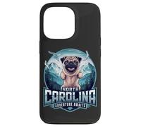 North Carolina Pug Dog Funny Mountain Hiking Diseño al aire libre Carcasa para iPhone 13 Pro