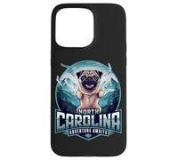 North Carolina Pug Dog Funny Mountain Hiking Diseño al aire libre Carcasa para iPhone 15 Pro Max