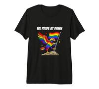 Nos enorgullecemos de Nuestro Apoyo a la Bandera LGBTQ Eagle Rainbow de Dawn Camiseta Premium