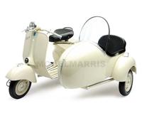 Nuevo Ray 48993 1/6 Vespa 150 VL1T Con Side Car