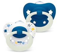 NUK Signature Night chupete | 6-18 meses | Calma al 95% de los bebés | Chupetes de silicona sin BPA en forma de corazón | Brilla en la oscuridad | Incluye funda | Estrellas azules | 2 unidades
