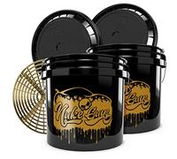 Nuke Guys Golden Bucket Fallout - Used Look Edition - 2 cubos de lavado GritGuard de 13 l, cubo de basura GritGuard dorado + 2 tapas negras - Cubo de lavado de coche con colador para lavado de coches