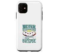 Nunca Subestimes a Old Man Bridge Player Four Ases Carcasa para iPhone 11