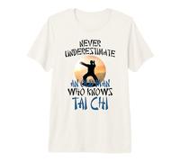 Nunca Subestimes a un Anciano Que Sabe Tai Chi Camiseta Premium
