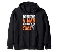 Nunca Subestimes a Un Hombre Que Mira Las Estrellas Sudadera con Capucha