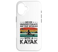 Nunca Subestimes a una anciana con un Kayak remando Carcasa para iPhone 16