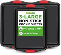 NutriChef Set de 3 Bandejas para Galletas Grandes Anti-Adherentes - Juego de Utensilios de Hornear Apilables en Negro con Asas de Silicona, Apto para Horno hasta 446°F