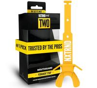 Nxtrnd - Protector bucal de dos fútbol, boquilla de fútbol con correa, se adapta a adultos y jóvenes (amarillo)